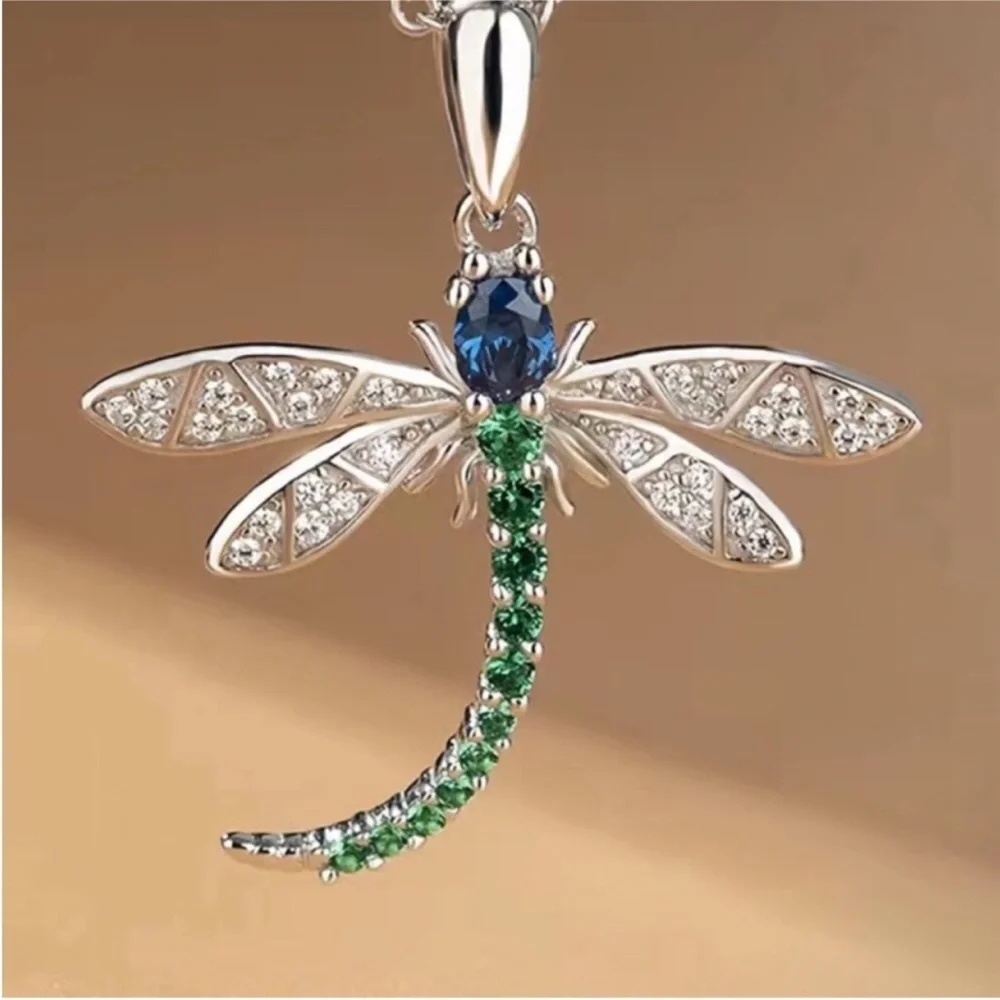 Women’s Cubic Zircon Dragonfly Necklace Sliver Plated Green Blue Dragonfly